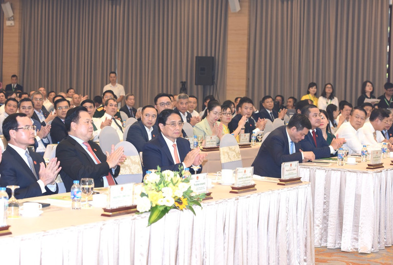 Thủ tướng Phạm Minh Chính và các đại biểu tham dự lễ kỷ niệm. (Ảnh: Trần Hải)