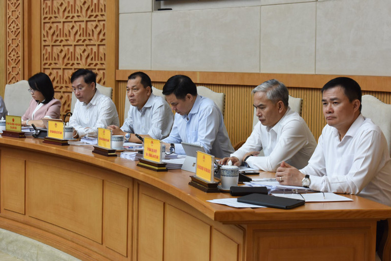 Đại diện các tập đoàn, doanh nghiệp nhà nước chủ chốt tham dự phiên họp. (Ảnh: Trần Hải)