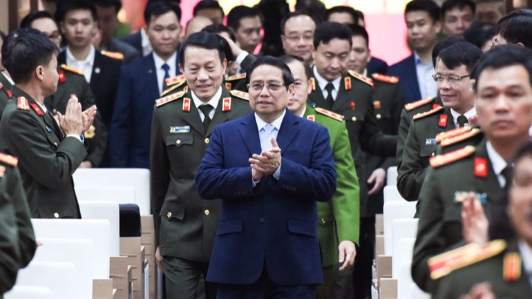 Thủ tướng Phạm Minh Chính tới dự và chỉ đạo Hội nghị. (Ảnh: TRẦN HẢI)