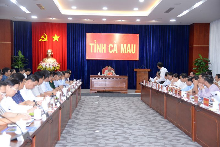 Quang cảnh cuộc họp.