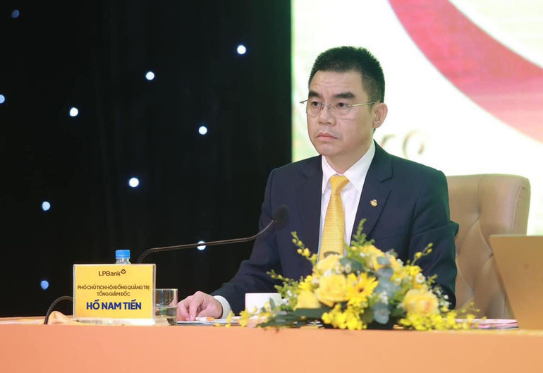 Tổng Giám đốc Hồ Nam Tiến tại ĐHĐCĐ LPBank năm 2024.