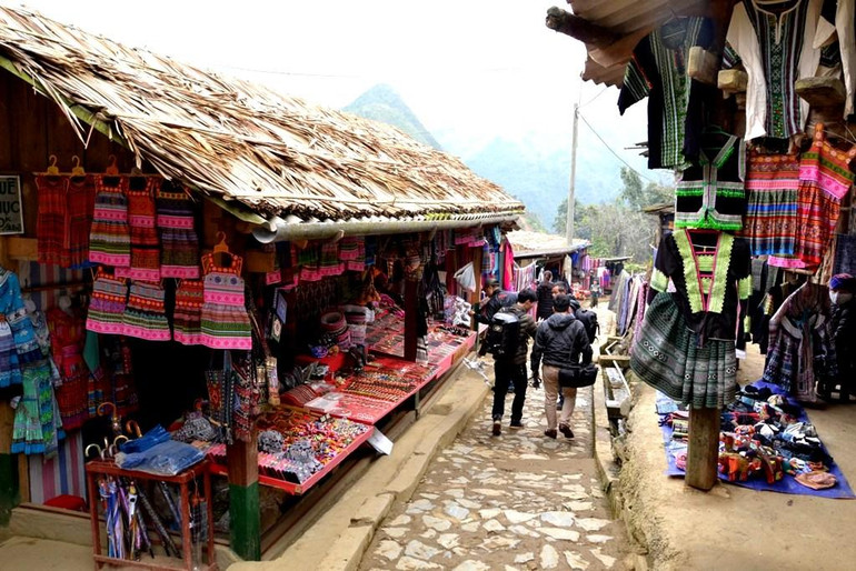 Sắc màu bản Cát Cát.