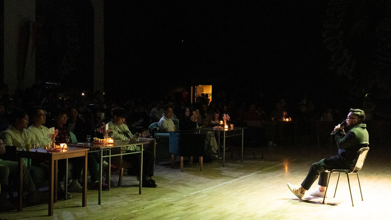 Chương trình thu hút đông đảo khán giả. Chương trình thu hút đông đảo khán giả.