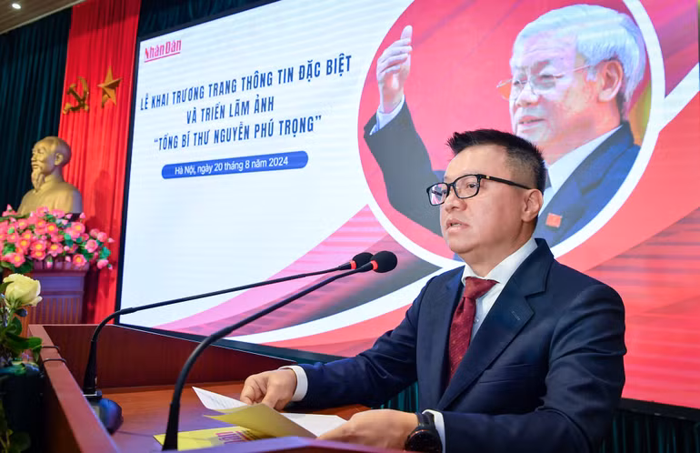 Đồng chí Lê Quốc Minh, Ủy viên Trung ương Đảng, Tổng Biên tập Báo Nhân Dân, Phó trưởng Ban Tuyên giáo Trung ương, Chủ tịch Hội Nhà báo Việt Nam phát biểu tại Lễ khai trương. (Ảnh: THÀNH ĐẠT)
