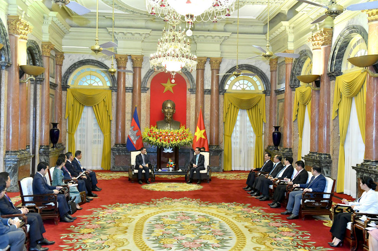 Quang cảnh buổi tiếp Thủ tướng Hun Manet tại Phủ Chủ tịch.