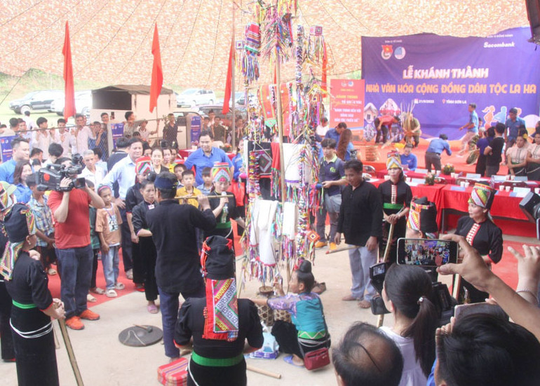 Phục dựng Lễ Pang A của đồng bào dân tộc La Ha tại xã Liệp Tè, huyện Thuận Châu.