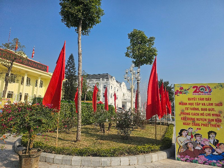 Trung tâm hành chính huyện Tam Đảo.