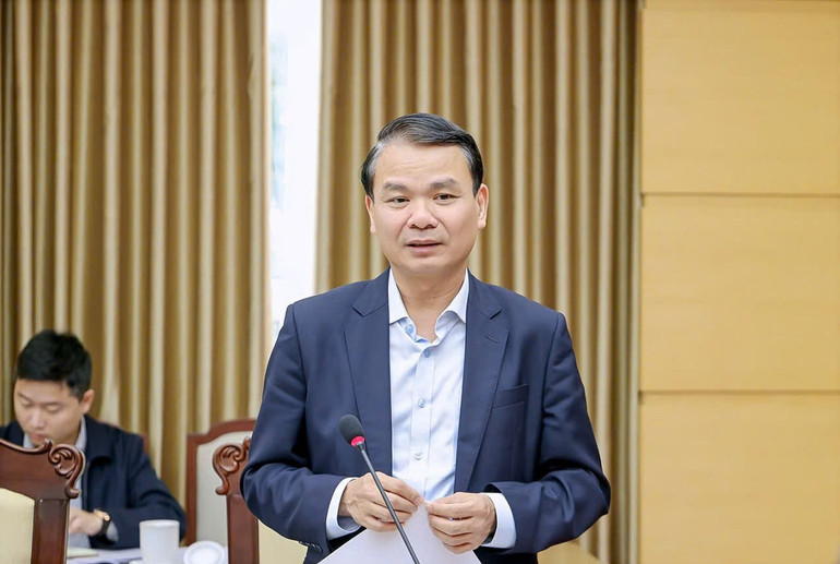 Bí thư Tỉnh ủy Vĩnh Phúc Đặng Xuân Phong nêu ý kiến.