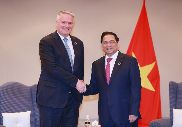 Thủ tướng tiếp ông Mathias Cormann, Tổng Thư ký Tổ chức Hợp tác và Phát triển kinh tế (OECD). (Ảnh: Dương Giang)