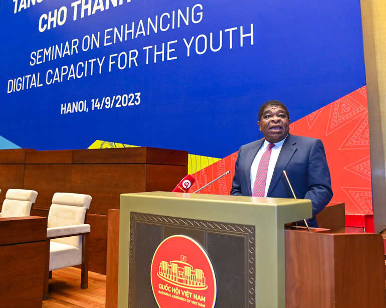 Ông Martin Chungong, Tổng Thư ký IPU, phát biểu tại Tọa đàm. (Ảnh: DUY LINH) Ông Martin Chungong, Tổng Thư ký IPU, phát biểu tại Tọa đàm. (Ảnh: DUY LINH)