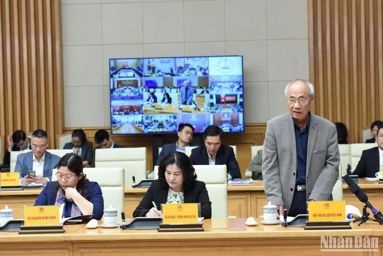 Ông Vũ Thế Bình, Chủ tịch Hiệp hội Du lịch Việt Nam phát biểu.