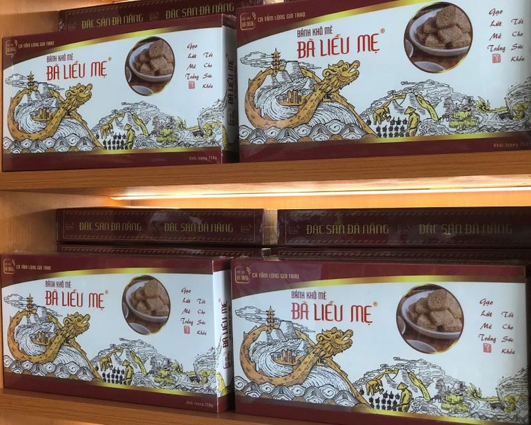 Sản phẩm bánh khô mè nức tiếng Đà Nẵng. Sản phẩm bánh khô mè nức tiếng Đà Nẵng.