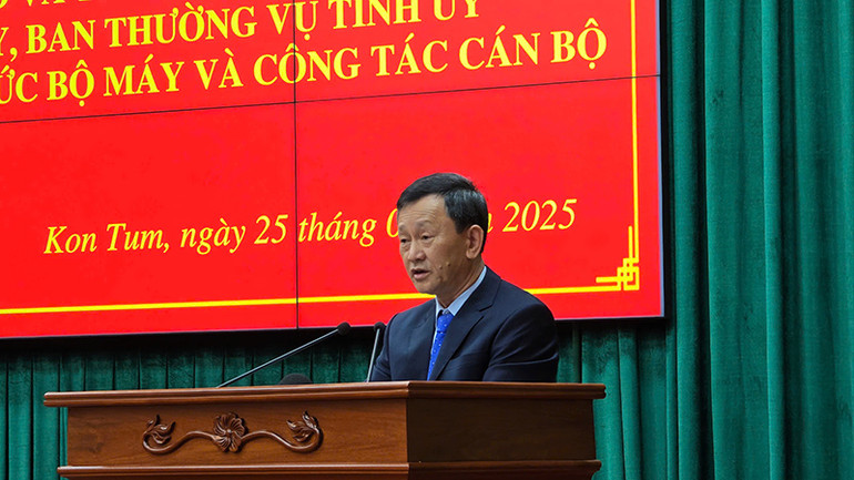 Đồng chí Dương Văn Trang phát biểu tại hội nghị.