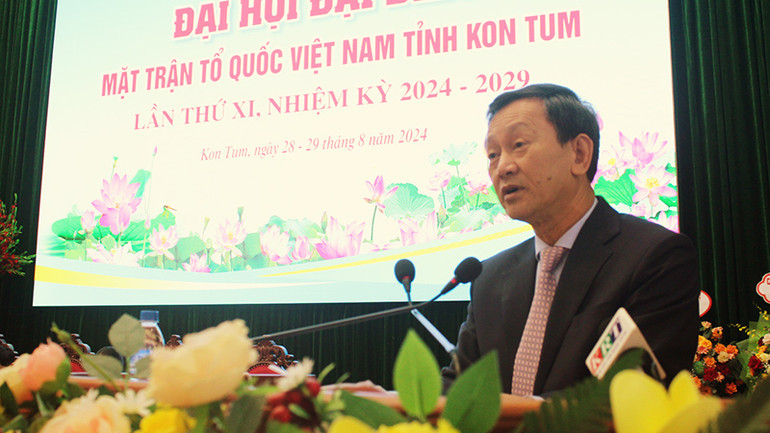 Đồng chí Dương Văn Trang phát biểu chỉ đạo Đại hội.