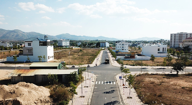 Các đô thị mới mở ra giúp Kon Tum ngày càng khang trang hơn.