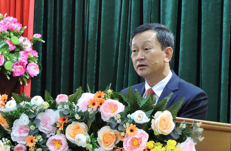 Đồng chí Dương Văn Trang phát biểu bế mạc Kỳ họp.