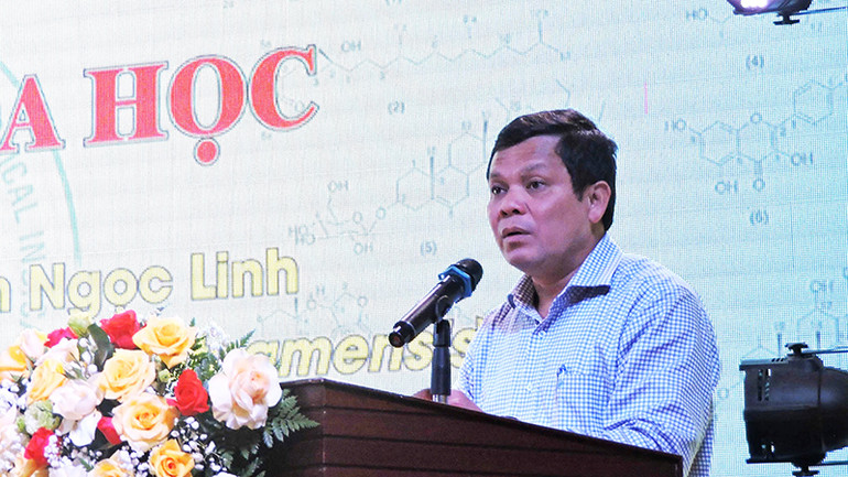 Đồng chí Nguyễn Đức Tuy phát biểu tại hội thảo.