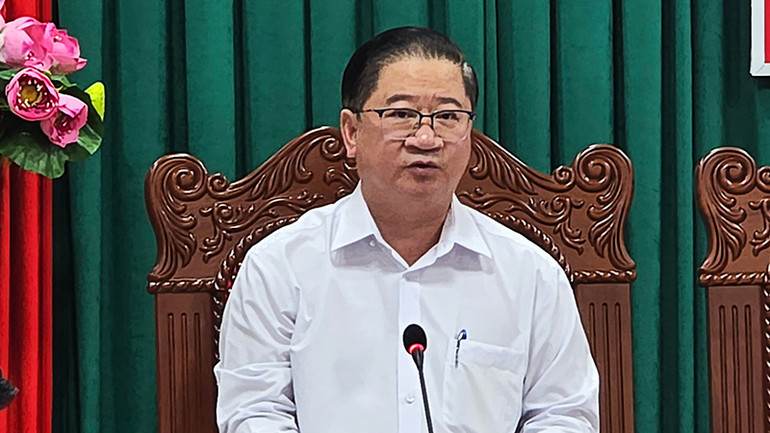 Đồng chí Trần Việt Trường phát biểu tại hội nghị.