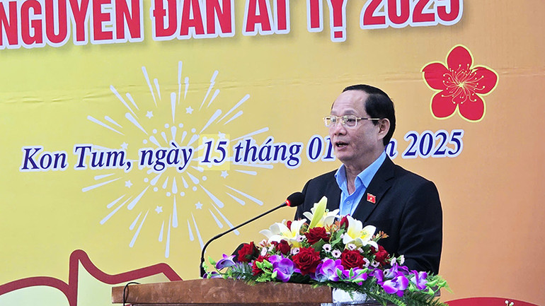 Đồng chí Trần Quang Phương phát biểu tại chương trình.