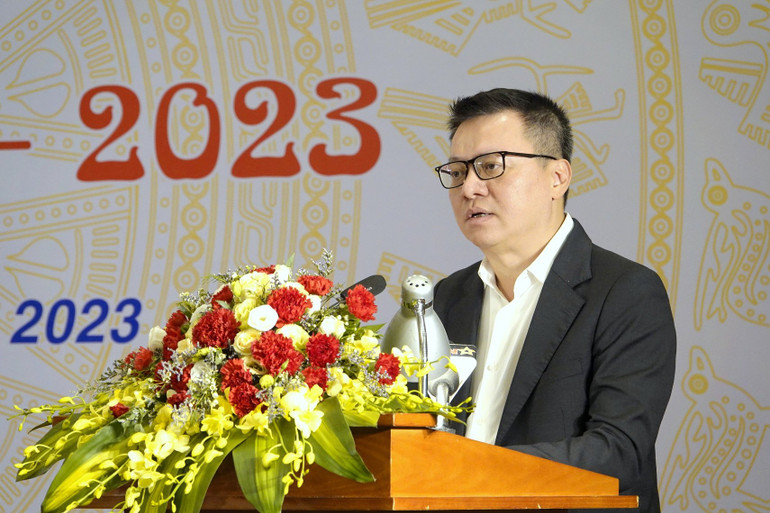 Đồng chí Lê Quốc Minh phát biểu tại buổi gặp mặt.