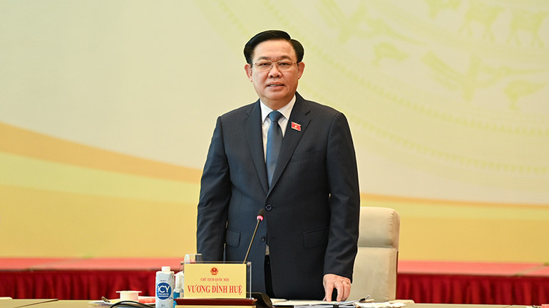 Chủ tịch Quốc hội Vương Đình Huệ phát biểu ý kiến tại hội nghị. (Ảnh: Duy Linh) Chủ tịch Quốc hội Vương Đình Huệ phát biểu ý kiến tại hội nghị. (Ảnh: Duy Linh)