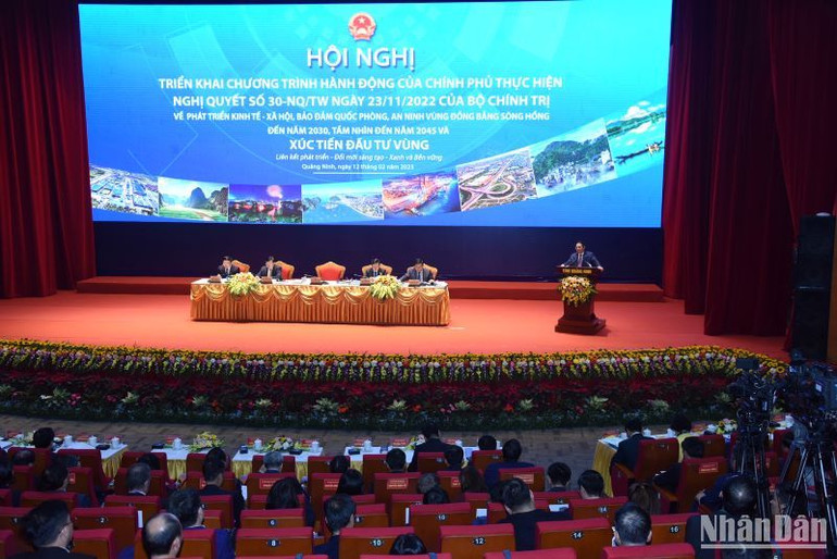 Thủ tướng Phạm Minh Chính phát biểu chỉ đạo Hội nghị triển khai Chương trình hành động của Chính phủ về phát triển vùng đồng bằng sông Hồng.