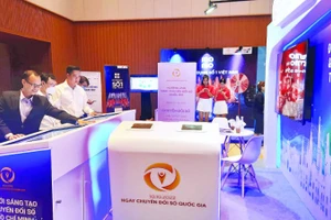 Thành phố Hồ Chí Minh trưng bày các giải pháp chuyển đổi số, kinh tế số.