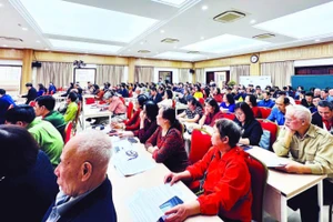 Các hội nghị tập huấn công tác bầu cử được phường Cửa Nam triển khai nghiêm túc, nhằm sẵn sàng cho một kỳ bầu cử thành công.