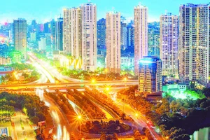 Hạ tầng đô thị tại Thủ đô Hà Nội ngày càng được đầu tư khang trang, hiện đại. (Ảnh HOÀNG THỊ HOAN)