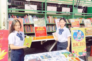 Học sinh tại tỉnh Gia Lai hào hứng tham gia Ngày hội đọc sách.