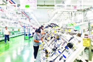 Dây chuyền sản xuất ở khu công nghiệp Đông Mai, Quảng Ninh.