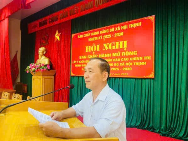 Đảng viên xã Hội Thịnh góp ý vào dự thảo báo cáo chính trị trình tại Đại hội Đảng bộ xã. dang-vien-xa-hoi-thinh-gop-y-vao-du-thao-bao-cao-chinh-tri-trinh-tai-dai-hoi-dang-bo-xa.jpg