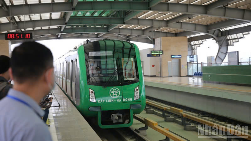 Tuyến tàu điện Cát Linh-Hà Đông.