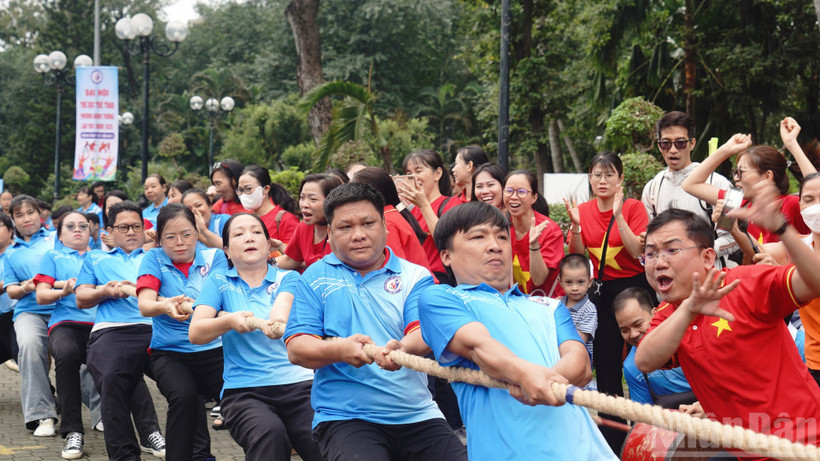 Với tinh thần “Khỏe để xây dựng và bảo vệ Tổ quốc”
