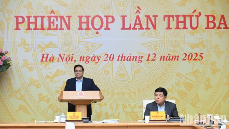 Thủ tướng Chính phủ Phạm Minh Chính chủ trì phiên họp. (Ảnh: TRẦN HẢI)