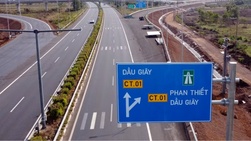 Cao tốc Phan Thiết-Dầu Giây. (Ảnh: TTXVN)