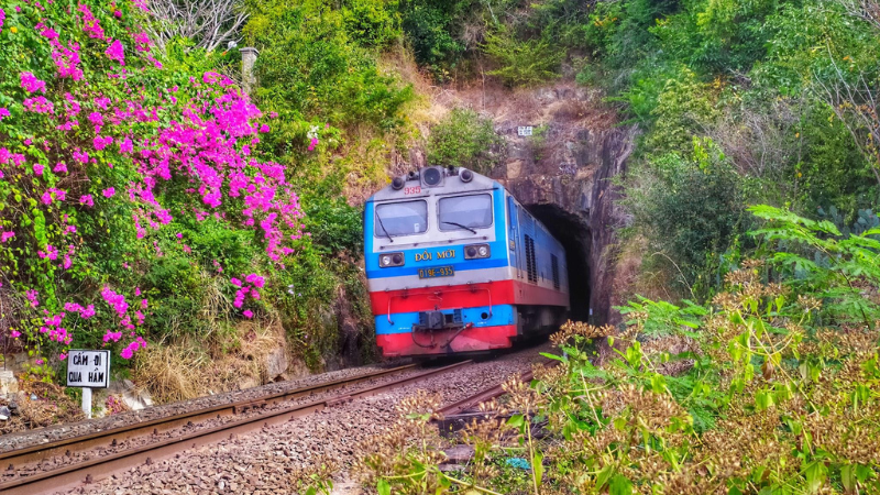 Giá vé đường sắt tăng nhẹ từ ngày 26/3.