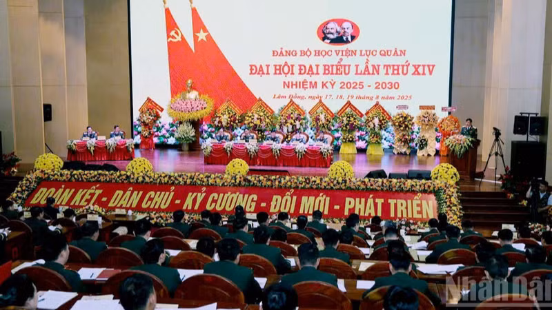 Quang cảnh đại hội.