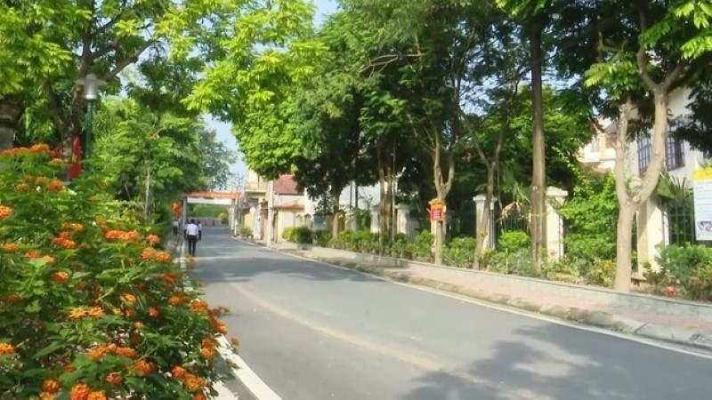 Việc thực hiện chương trình xây dựng nông thôn mới đã tạo nên cảnh quan xanh, sạch ở địa bàn xã Đan Phượng.