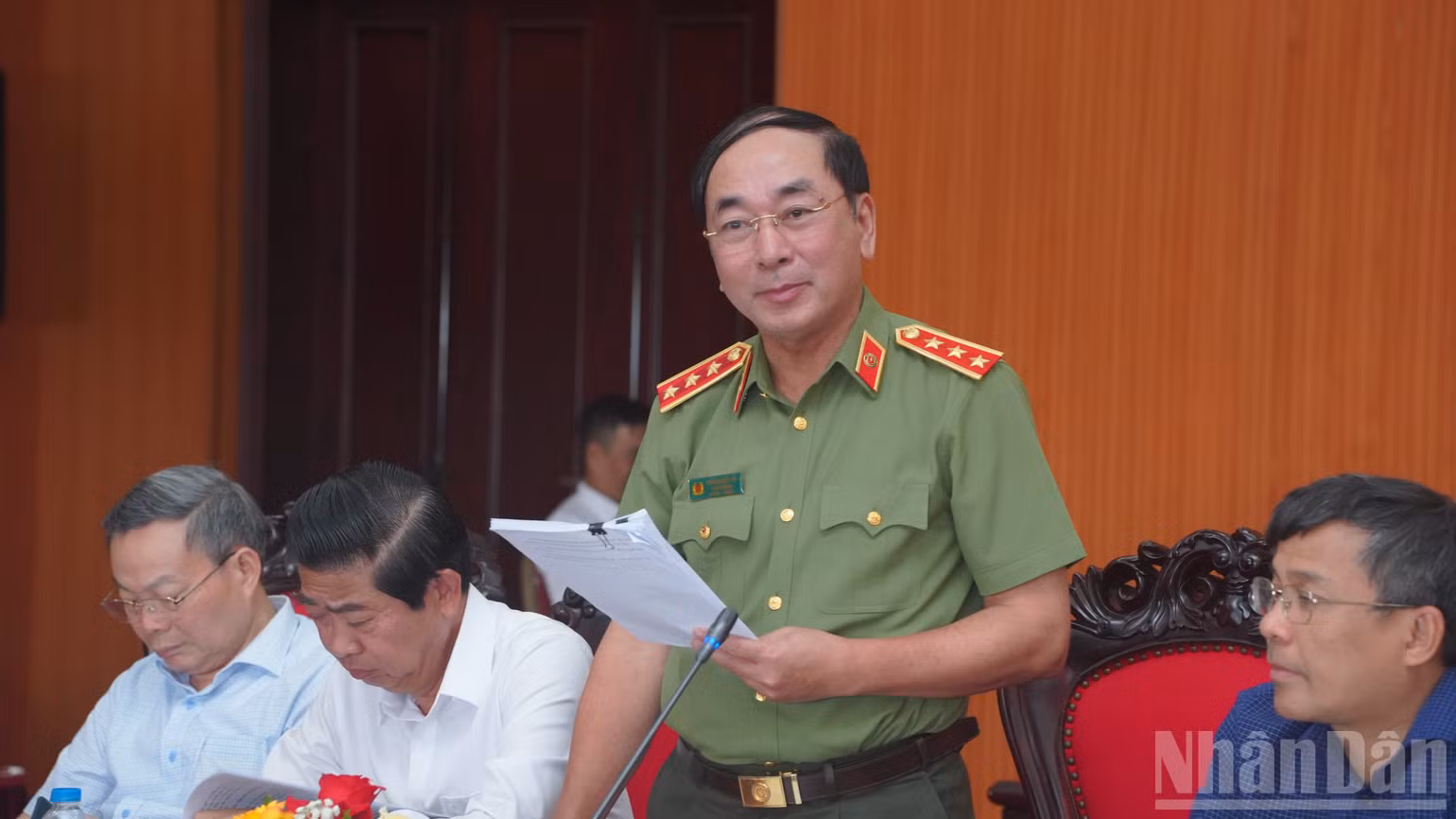 ndo_br_anh-sua-5.jpg