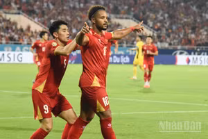 [Ảnh] Xuân Son tỏa sáng, đội tuyển Việt Nam thắng Malaysia 2-0