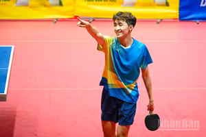 Nguyễn Duy Phong thi đấu ấn tượng cho đoàn Hải Phòng. (Ảnh: BẢO LONG)