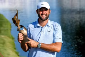 Scottie Scheffler và chiếc cúp vô địch FedEx St. Jude Championship 2026. (Ảnh: PGA Tour)