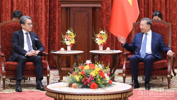 Tổng Bí thư, Chủ tịch nước Tô Lâm tiếp ông Maeda Tadashi, Chủ tịch Hội đồng quản trị Ngân hàng Hợp tác quốc tế Nhật Bản (JBIC), tại Hà Nội, ngày 1/10/2026. (Ảnh: ĐĂNG KHOA)