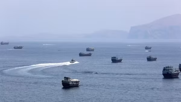 Quang cảnh eo biển Hormuz ngày 20/6/2026. (Ảnh: THX/TTXVN phát) 