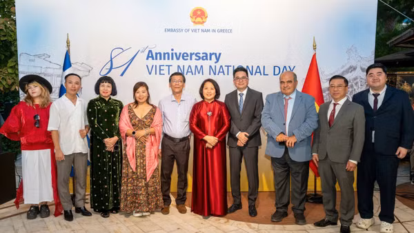 Chương trình mở ra một không gian có ý nghĩa để thúc đẩy đối thoại quốc tế thông qua văn hóa, giáo dục và tri thức. (Ảnh: Đại sứ quán Việt Nam tại Hy Lạp)