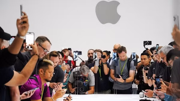 Apple chi 250 triệu USD xoa dịu khách hàng sau cáo buộc thổi phồng về các tính năng thông minh trên Siri