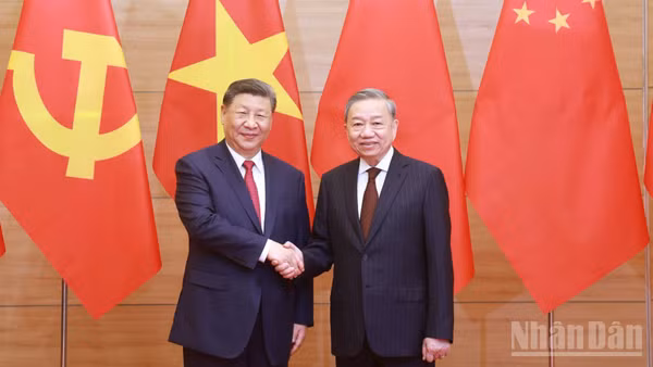 Tổng Bí thư Ban Chấp hành Trung ương Đảng Cộng sản Việt Nam Tô Lâm chủ trì Lễ đón trọng thể Tổng Bí thư Ban Chấp hành Trung ương Đảng Cộng sản Trung Quốc, Chủ tịch nước Cộng hòa nhân dân Trung Hoa Tập Cận Bình thăm cấp Nhà nước tới Việt Nam từ ngày 14-15/4/2025. (Ảnh: SƠN TÙNG)