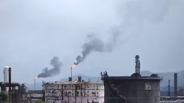 Khu liên hợp công nghiệp hóa dầu ở Anzoategui, Venezuela. (Ảnh: Tân Hoa Xã)