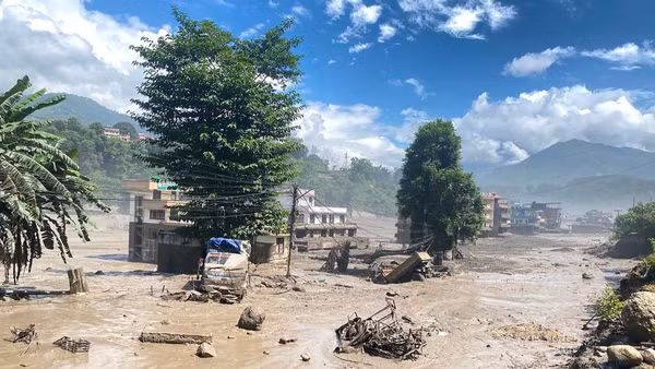 Một khu vực bị ảnh hưởng bởi lũ quét tại huyện Nuwakot, Nepal. (Ảnh: Tân Hoa xã)